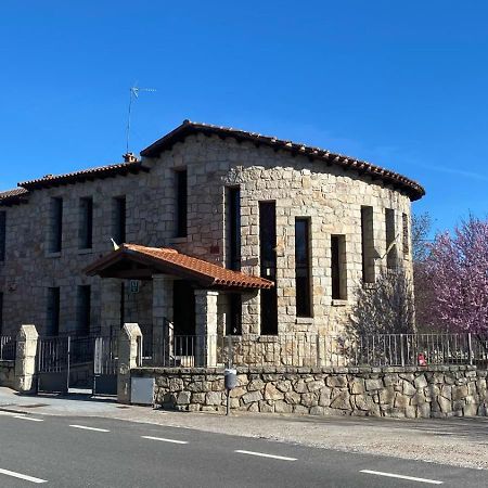Alojamientos La Dehesa El Berrueco Exteriér fotografie